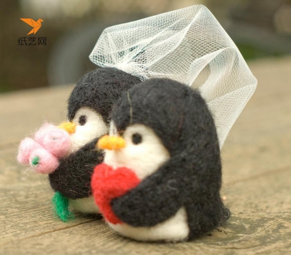戳戳乐的一对小企鹅结婚礼物
