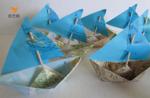 乘风破浪的折纸帆船