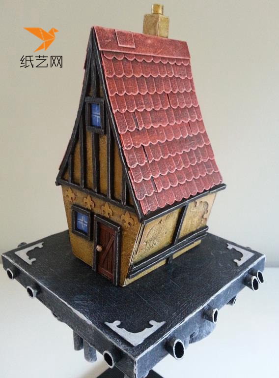 精致的小房子纸模型