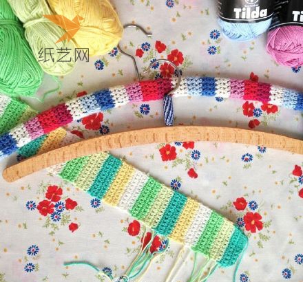 毛线钩针编织衣架的花外衣营造美好生活就不应该放过所有的生活细节值得欣赏学习的毛线钩针编织手作