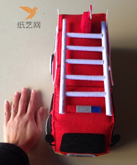 纪念款不织布火警车纪念天津遇难消防员的不织布手作