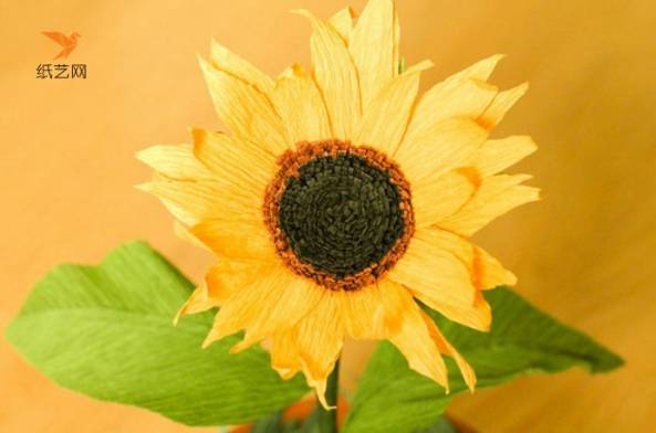 皱纹纸做向日葵 手工纸花代表的正能量