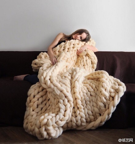 乌克兰设计师Anna Mo的超大手工织品。