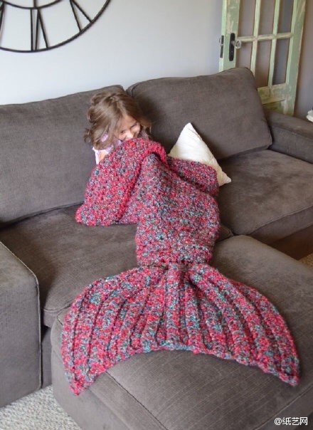 设计师CassJamesDesigns设计制作的美人鱼毛毯