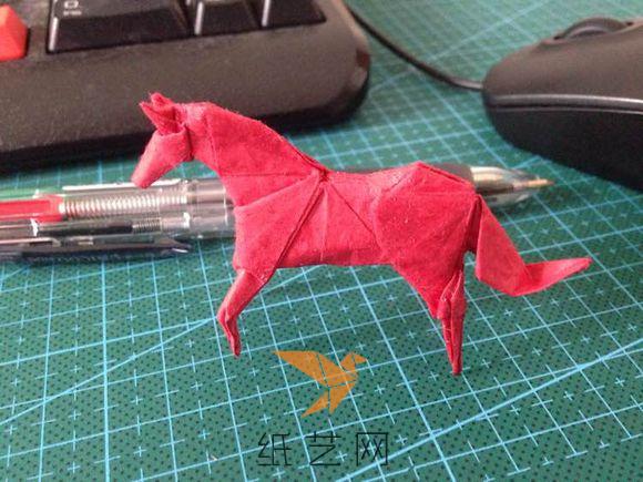 可爱的折纸马