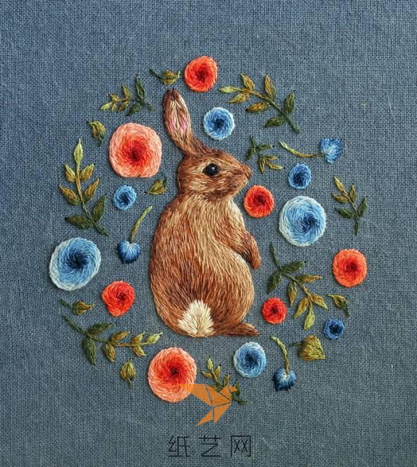 刺绣手作花丛里的兔子