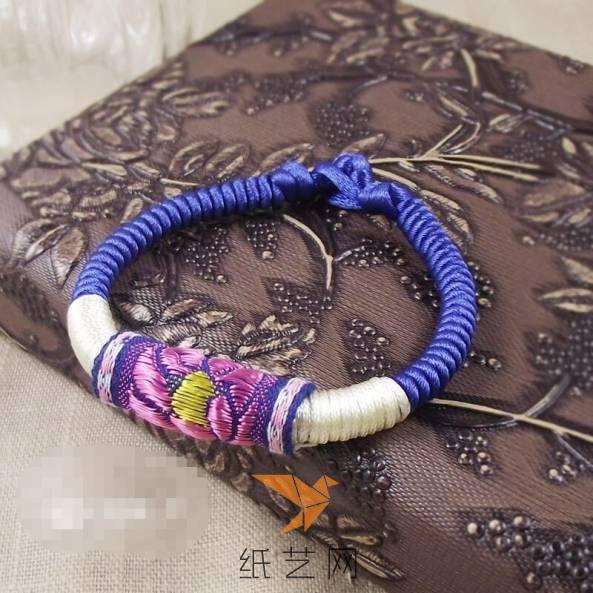 色泽艳丽的美丽民族风编织手链