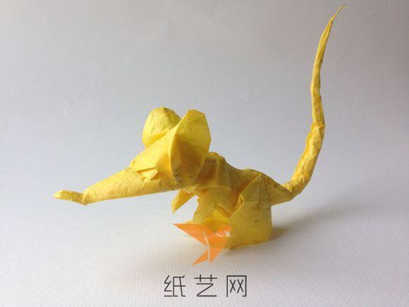 黄色的折纸老鼠