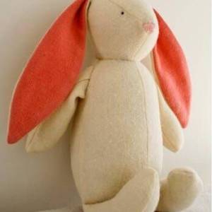 温暖的寄托---手工制作可爱的布艺小兔子