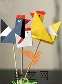 造型可爱的折纸小公鸡