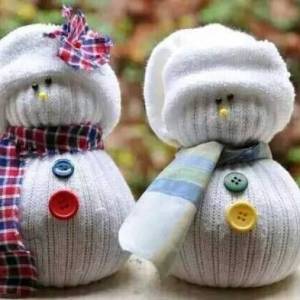 亲手制作袜子改造的小雪人，夏日里的精灵